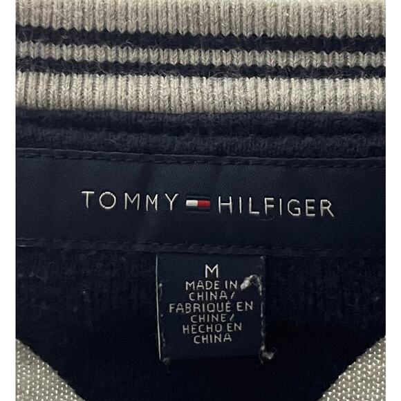 Tommy Hilfiger Grey Lightweight Long Sleeve Crew Neck Sweater Reg Size M - Picture 2 of 3